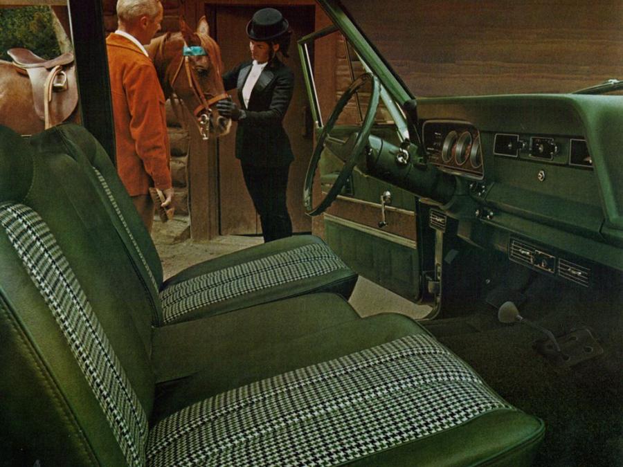  Jeep Wagoneer 1973 года  (фото 2 из 4)